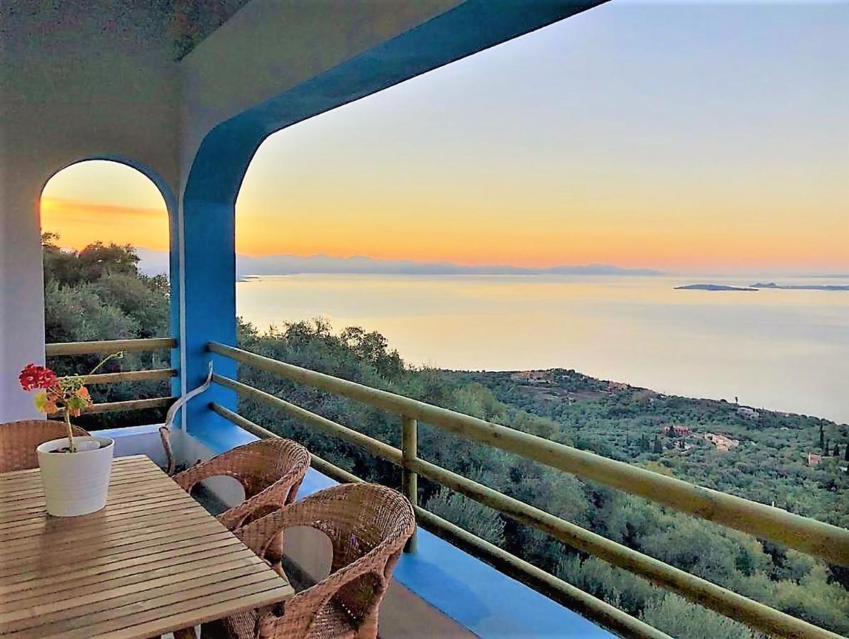 House Tanna: Corfiot Riviera Villa with Sea Views Spartylas Exterior photo